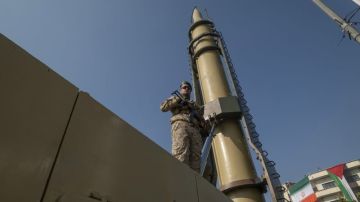 الثوري الإيراني يعلن إطلاق الموجة 62 من الوعد الصادق 4 و يستهدف القواعد الأميركية ونقاط تجمع قوات العدو الإسرائيلي