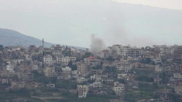 الصحة اللبنانية: استشهاد 3 مواطنين بغارة صهيونية على بلدة الغازية الصحة اللبنانية: استشهاد 3 مواطنين بغارة صهيونية على بلدة الغازية