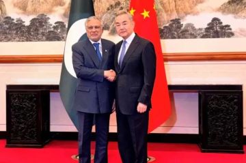 الصين وباكستان تطلقان مبادرة من 5 نقاط لإنهاء حرب إيران وحماية الخليج (تعرف عليها)