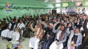 لقاء تحضيري لتدشين المدارس الصيفية بمديرية الصافية في أمانة العاصمة لقاء تحضيري لتدشين المدارس الصيفية بمديرية الصافية في أمانة العاصمة