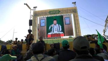 الحوثي يهدد بـ الزناد لدعم إيران وسط ارتباك داخل المليشيات الحوثي يهدد بـ الزناد لدعم إيران وسط ارتباك داخل المليشيات