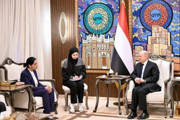 الرئيس العليمي: ردع النظام الإيراني ومليشياته هو المفتاح الوحيد لاستقرار المنطقة والملاحة الدولية الرئيس العليمي: ردع النظام الإيراني ومليشياته هو المفتاح الوحيد لاستقرار المنطقة والملاحة الدولية