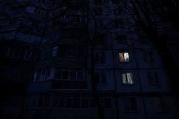 انقطاع الكهرباء عن معظم منطقة تشرنيهيف الأوكرانية عقب هجوم روسي