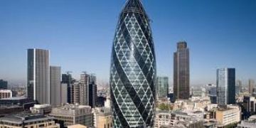 سويس ري تقفز بأرباحها السنوية وتعتزم إعادة شراء أسهم