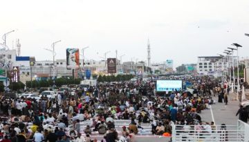 برعاية المحرمي.. عدن تحتفل بالذكرى الـ11 لتحريرها بمهرجان جماهيري وإفطار جماعي(صور)