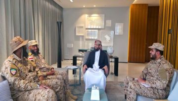 خلال لقاء قائد المنطقة العسكرية الأولى... المحرمي يشدد على العمل العسكري والامني المشترك بما يضمن حماية حضرموت من أي اختراقات أو تهديدات