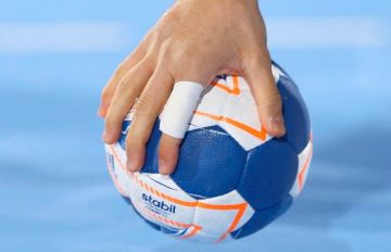 بطل الدوري الألماني لكرة اليد يستعيد كأسه المفقود