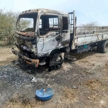 إحراق شاحنة مواطن في المخا