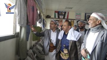 تدشين توزيع كسوة العيد على المستحقين في مديرية الثورة بأمانة العاصمة