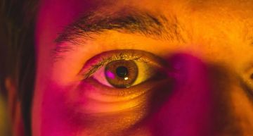 علماء روس يطورون عينا اصطناعية تتحرك كالحقيقية