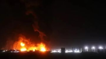 استهداف مطار الكويت بطائرات مسيرة وصافرات الإنذار تدوي في البحرين والسعودية استهداف مطار الكويت بطائرات مسيرة وصافرات الإنذار تدوي في البحرين والسعودية