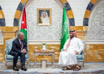 ولي العهد السعودي يلتقي ملك الأردن في جدة ولي العهد السعودي يلتقي ملك الأردن في جدة