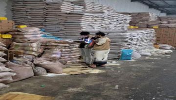 تحذير للمستهلكين بعد ضبط آلاف الأكياس من السكر المغشوش والأرز الفاسد في عدن
