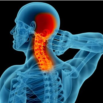 تعرف على الأعراض الأولية للانزلاق الغضروفي في الرقبة تعرف على الأعراض الأولية للانزلاق الغضروفي في الرقبة