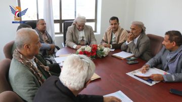 تعز .. مناقشة التحضيرات الخاصة بتدشين الدورات الصيفية تعز .. مناقشة التحضيرات الخاصة بتدشين الدورات الصيفية