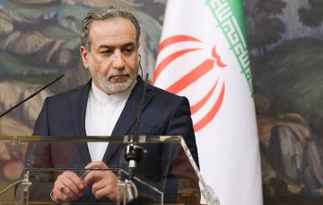 عراقجي: سنستهدف مصالح الأميركيين أينما وجدت.. وترتيبات جديدة للعبور من مضيق هرمز بعد الحرب عراقجي: سنستهدف مصالح الأميركيين أينما وجدت.. وترتيبات جديدة للعبور من مضيق هرمز بعد الحرب