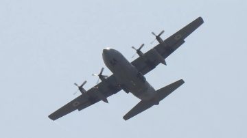 إنقاذ عشرات الأشخاص إثر تحطم طائرة عسكرية كولومبية من طراز سي-130 