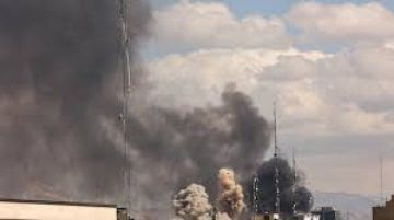 الجيش الإسرائيلي يشن موجة جديدة من الغارات على طهران وأصفهان