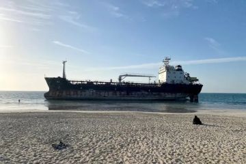 تراجع إنتاج الإمارات من النفط إلى النصف بسبب الهجمات الإيرانية وإغلاق مضيق هرمز.. وهذه نسبة تراجع إنتاج السعودية تراجع إنتاج الإمارات من النفط إلى النصف بسبب الهجمات الإيرانية وإغلاق مضيق هرمز.. وهذه نسبة تراجع إنتاج السعودية