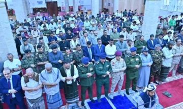 من عدن.. وزير الدفاع العقيلي يعد اليمنيين بالنصر المؤزر من عدن.. وزير الدفاع العقيلي يعد اليمنيين بالنصر المؤزر