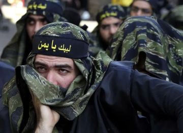 إعلان رسمي: وصول مجموعة من خبراء الحرس الثوري الإيراني إلى صنعاء