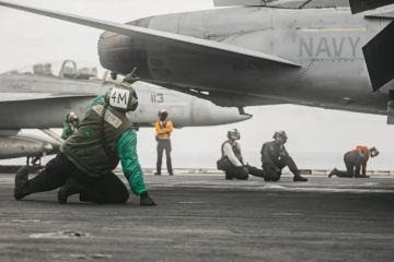 القوات الأمريكية تدمر 92 من أسطول الحرس وتوجه رسالة مرعبة للإيرانيين: غادروا سفنكم فورا!