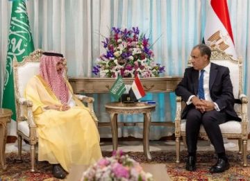 وزير الخارجية السعودي يلتقي نظيره المصري في إسلام آباد