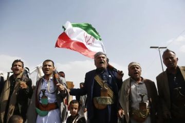 اول تحرك حوثي عاجل بعد فقدانهم الدعم الإيراني اول تحرك حوثي عاجل بعد فقدانهم الدعم الإيراني