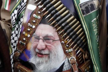 معاريف: إيران تعمل على إدخال إسرائيل في فخ جديد.. المعضلة الكبرى تصل إلى ذروتها