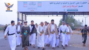 وكيل محافظة الحديدة يتفقد المرابطين بمديرية باجل بمناسبة عيد الفطر وكيل محافظة الحديدة يتفقد المرابطين بمديرية باجل بمناسبة عيد الفطر