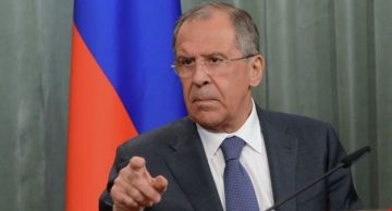 داعيا العرب إلى إدانة العدوان.. لافروف يؤكد على حق إيران بالرد على القواعد الأمريكية في الخليج