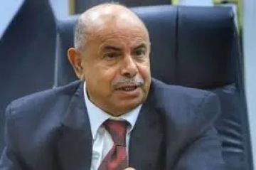 قرار مفاجئ من الخنبشي في الوديعة.. ماذا حدث للجمارك ولماذا هدد المسؤولين؟!