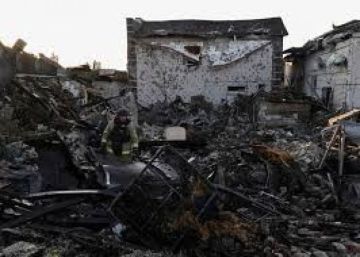 انفجارات في كييف إثر هجوم نهاري نادر بالمسيرات انفجارات في كييف إثر هجوم نهاري نادر بالمسيرات