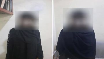 شرطة بئر فضل بعدن تلقي القبض على فتاتين متهمتين بسرقة مواطن مصري