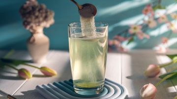 عززي امتصاص الكولاجين وحققي أقصى فائدة للبشرة والشعر.. بهذه الطريقة عززي امتصاص الكولاجين وحققي أقصى فائدة للبشرة والشعر.. بهذه الطريقة