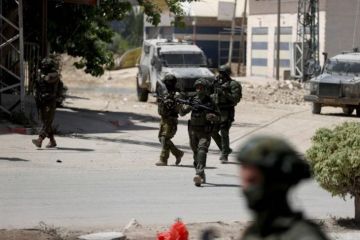 العدو الإسرائيلي يقتحم أريحا بخمس مدرعات