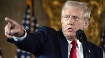 ترامب يطالب الحرس الثوري والجيش الإيراني بالاستسلام أو الموت ترامب يطالب الحرس الثوري والجيش الإيراني بالاستسلام أو الموت