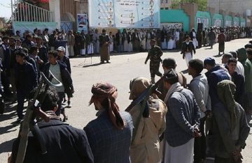 اليمن.. أصابع الحوثيين على الزناد والمجلس الرئاسي يخطط لعمل عسكري ضدهم اليمن.. أصابع الحوثيين على الزناد والمجلس الرئاسي يخطط لعمل عسكري ضدهم