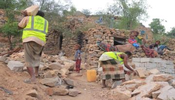 تهديد الحوثيين بالحرب ينذر بتفاقم الأزمة الإنسانية في اليمن