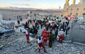 الهلال الأحمر الإيراني: هجمات جوية أمريكية وصهيونية تستهدف مواقع سكنية وخدمية في عدة محافظات الهلال الأحمر الإيراني: هجمات جوية أمريكية وصهيونية تستهدف مواقع سكنية وخدمية في عدة محافظات