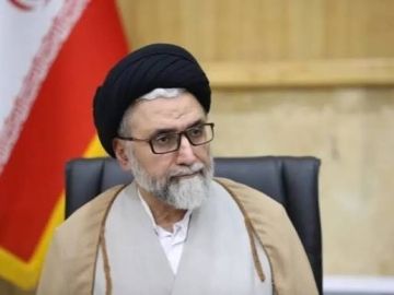 قائد الثورة الإسلامية في إيران ينعي وزير الاستخبارات الإيراني إسماعيل خطيب قائد الثورة الإسلامية في إيران ينعي وزير الاستخبارات الإيراني إسماعيل خطيب