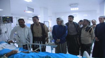 قيادة انتقالي وادي وصحراء حضرموت تنفذ زيارة عيدية لمرضى مستشفى سيئون العام