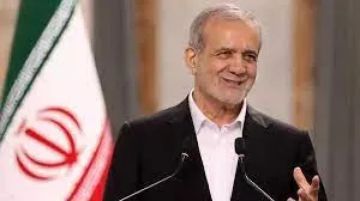 إعلان مفاجئ للرئيس الإيراني بزشكيان بشأن هجمات بلاده على الدول العربية