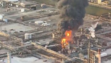 انفجار قوي قرب مصفاة نفط بالعراق انفجار قوي قرب مصفاة نفط بالعراق