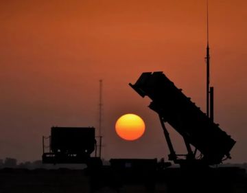 الدفاعات الخليجية تتصدى لهجمات إيرانية جديدة وأوكرانيا تعلن عن اتفاق دفاعي مع السعودية