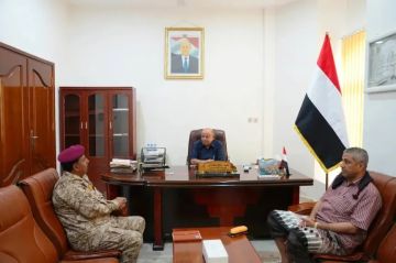 عضو مجلس القيادة الرئاسي الخنبشي يوجه برفع الجاهزية القتالية في حضرموت.. ماذا يحدث؟