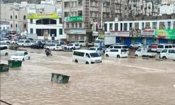 أمطار غزيرة وسيول جارفة تجتاح شبوة وحضرموت وأجزاء من مأرب (صور) أمطار غزيرة وسيول جارفة تجتاح شبوة وحضرموت وأجزاء من مأرب (صور)