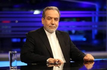 عراقجي: مضيق هرمز مفتوح لكنه مغلق أمام الأعداء الذين يهاجمون إيران عراقجي: مضيق هرمز مفتوح لكنه مغلق أمام الأعداء الذين يهاجمون إيران