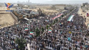 عمران.. مسيرات جماهيرية في يوم الفرقان تضامنا مع إيران ولبنان عمران.. مسيرات جماهيرية في يوم الفرقان تضامنا مع إيران ولبنان