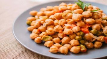 5 أسباب تجعل الحمص السر لعظام أقوى